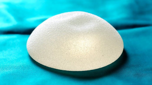 allergan textured breast implant recall